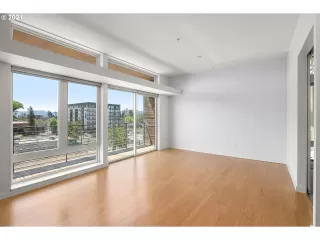Photo #6: 21486664 Listing