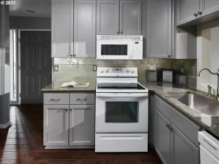 Photo #1: 21487094 Listing 