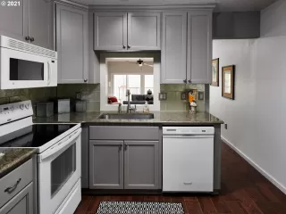 Photo #3: 21487094 Listing 