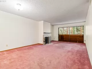 Photo #4: 21487380 Listing