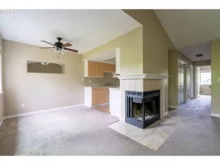 Photo #4: 21488029 Listing