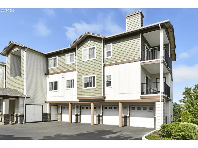 MLS: 21488409 Condo For Sale