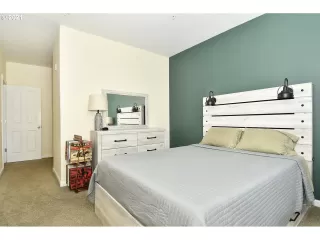 Photo #6: 21488409 Listing