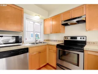 Photo #4: 21488859 Listing