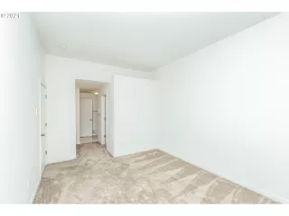 Photo #3: 21489155 Listing