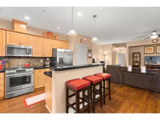 Photo #1: 21489156 Listing