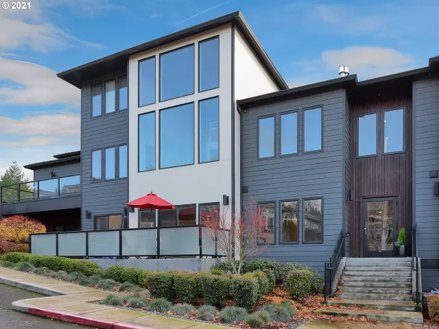 MLS: 21489862 Condo For Sale