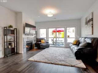 Photo #1: 21489862 Listing