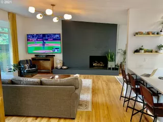 Photo #5: 21491191 Listing 