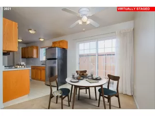 Photo #4: 21491238 Listing