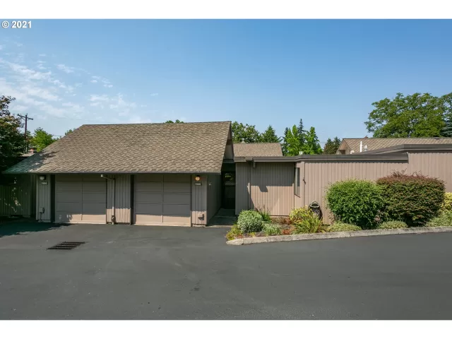 MLS: 21491838 Condo For Sale