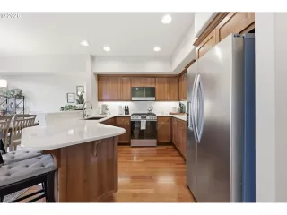 Photo #3: 214918773 Listing 