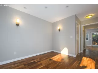 Photo #3: 21492614 Listing 