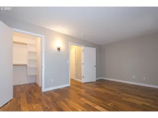 Photo #6: 21492614 Listing 