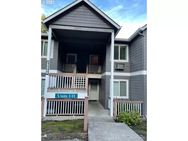 MLS: 21492825 Condo For Sale