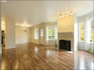 Photo #3: 21492825 Listing