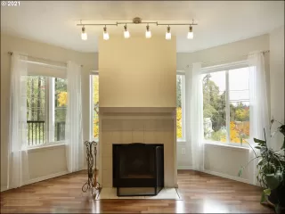 Photo #4: 21492825 Listing