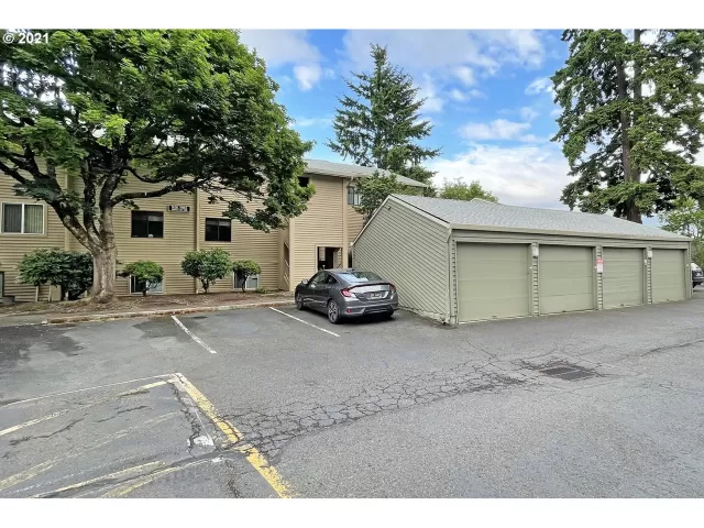 MLS: 21493004 Condo For Sale