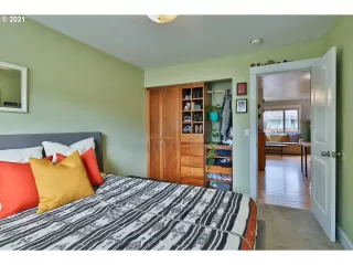 Photo #4: 21493305 Listing