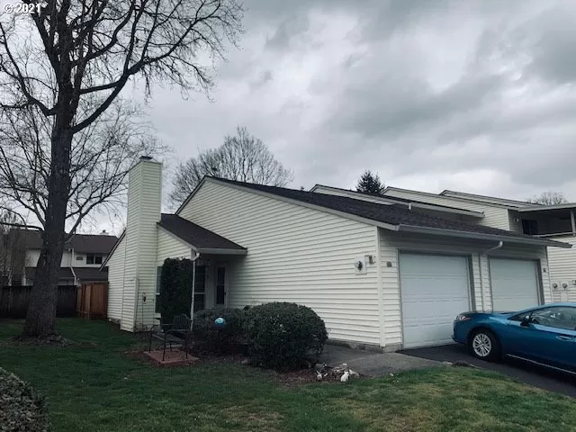 MLS: 21493341 Condo For Sale