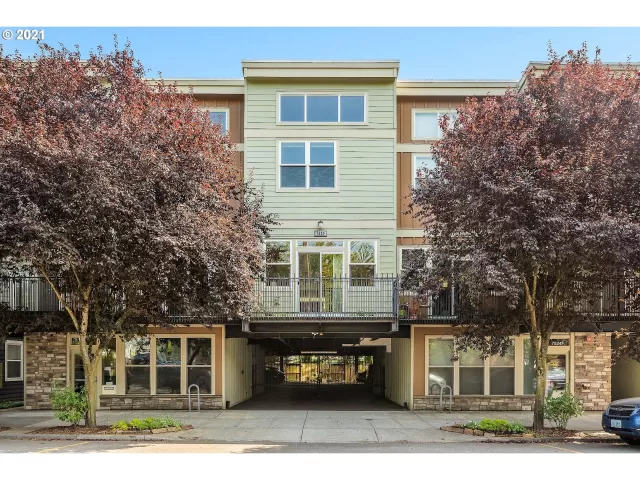 MLS: 21494217 Condo For Sale
