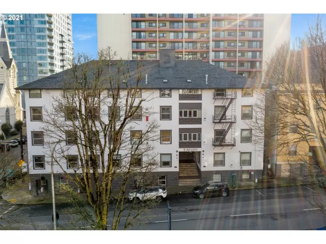 MLS: 21495469 Condo For Sale