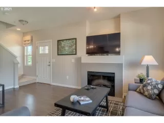 Photo #4: 21495504 Listing