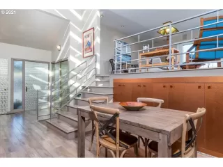 Photo #1: 21495610 Listing