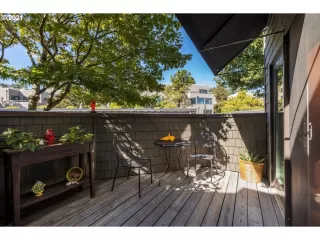 Photo #4: 21495610 Listing