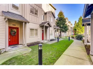 Photo #5: 21495782 Listing