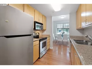 Photo #4: 21495945 Listing 