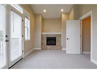 Photo #2: 21496804 Listing