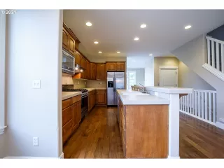 Photo #6: 21496804 Listing