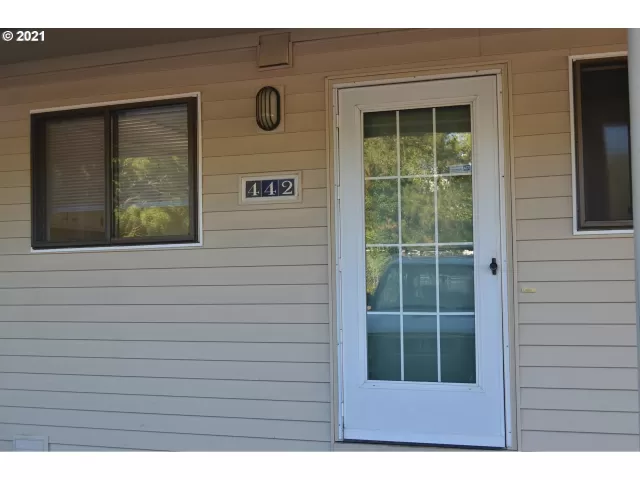 MLS: 21497208 Condo For Sale