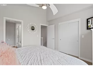 Photo #2: 21497229 Listing