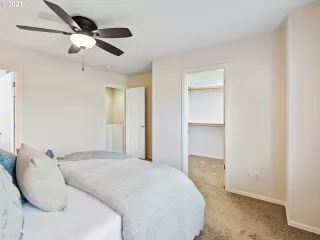 Photo #6: 21497293 Listing