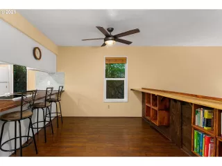 More Details about MLS # 21497535 : 4610 LOWER DR