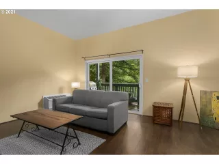 Photo #5: 21497535 Listing 