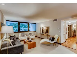 Photo #4: 21497581 Listing 