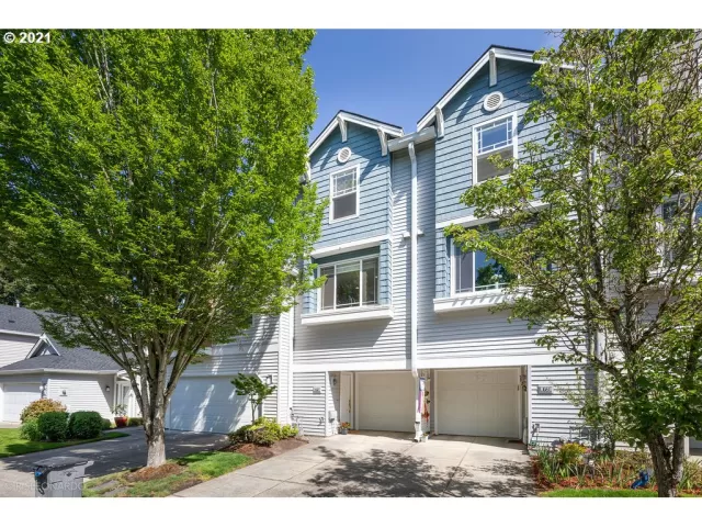 MLS: 21499207 Condo For Sale