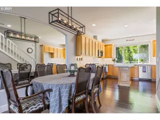 Photo #5: 21499207 Listing