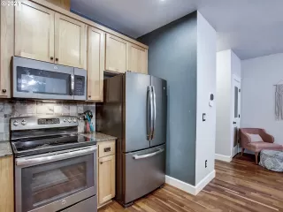 Photo #6: 21499329 Listing