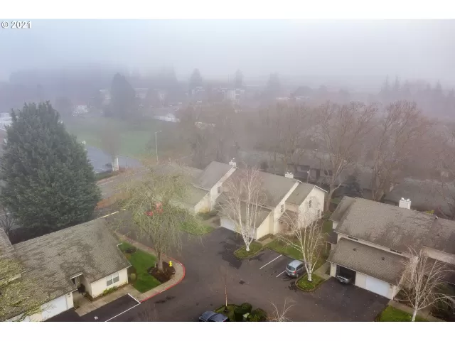 MLS: 21499385 Condo For Sale