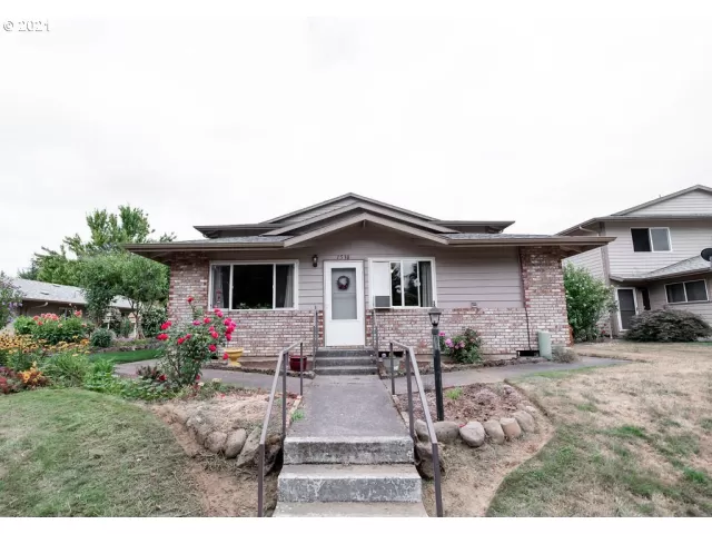 MLS: 21499451 Condo For Sale