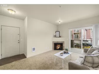 Photo #4: 21499577 Listing