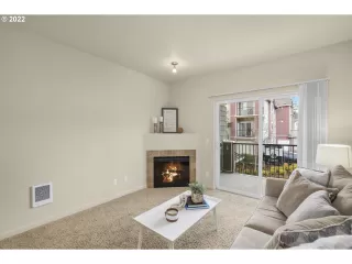 Photo #5: 21499577 Listing