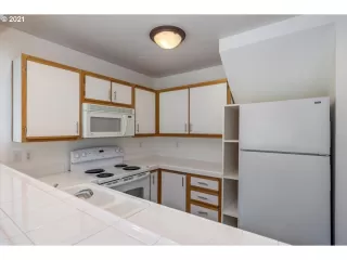 Photo #3: 21500089 Listing