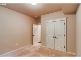 Photo #3: 21500420 Listing