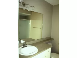 Photo #2: 21500433 Listing