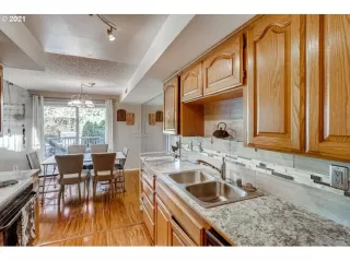 Photo #3: 21500510 Listing